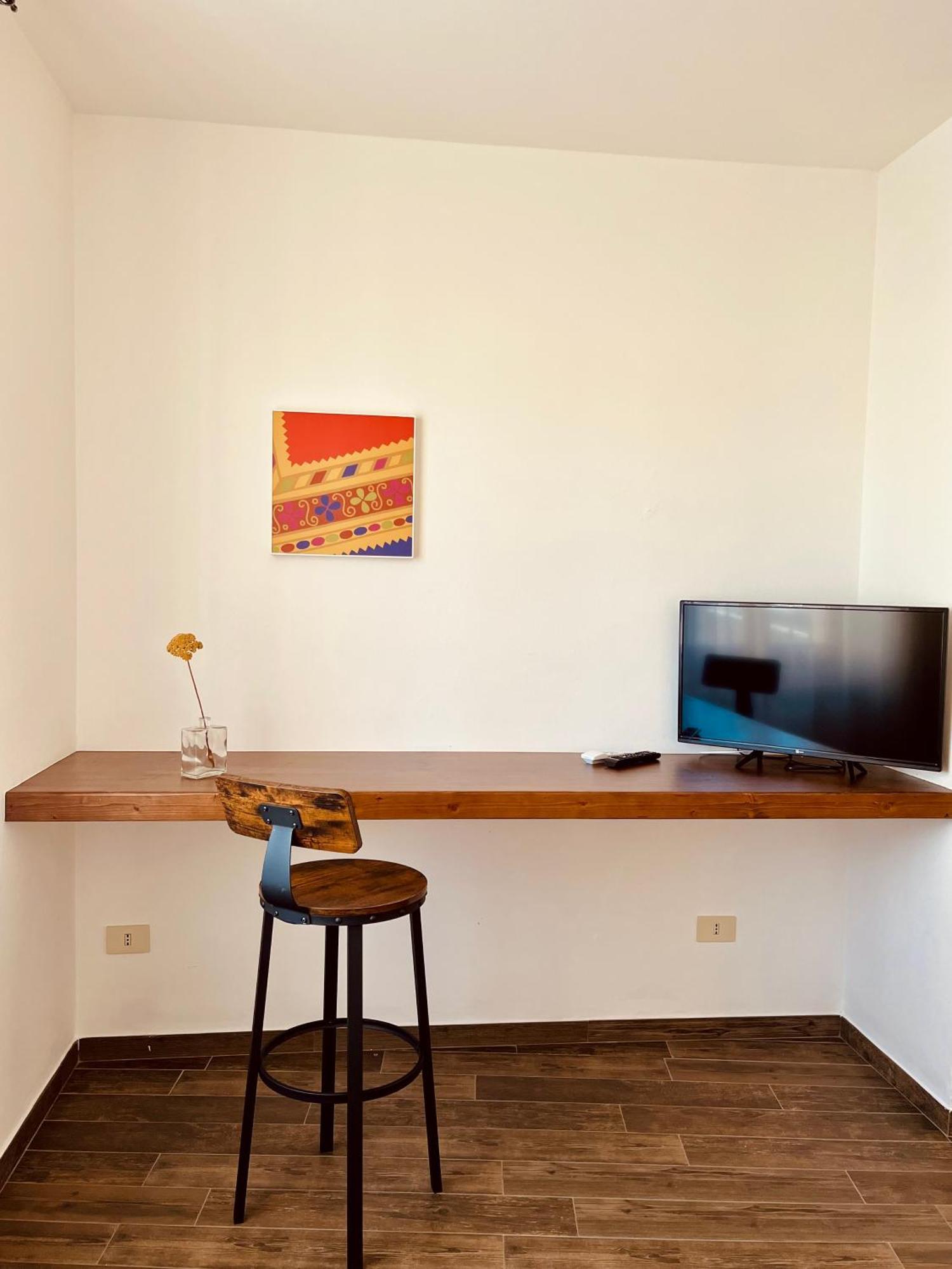 Carrales Guest House นูโอโร ภายนอก รูปภาพ
