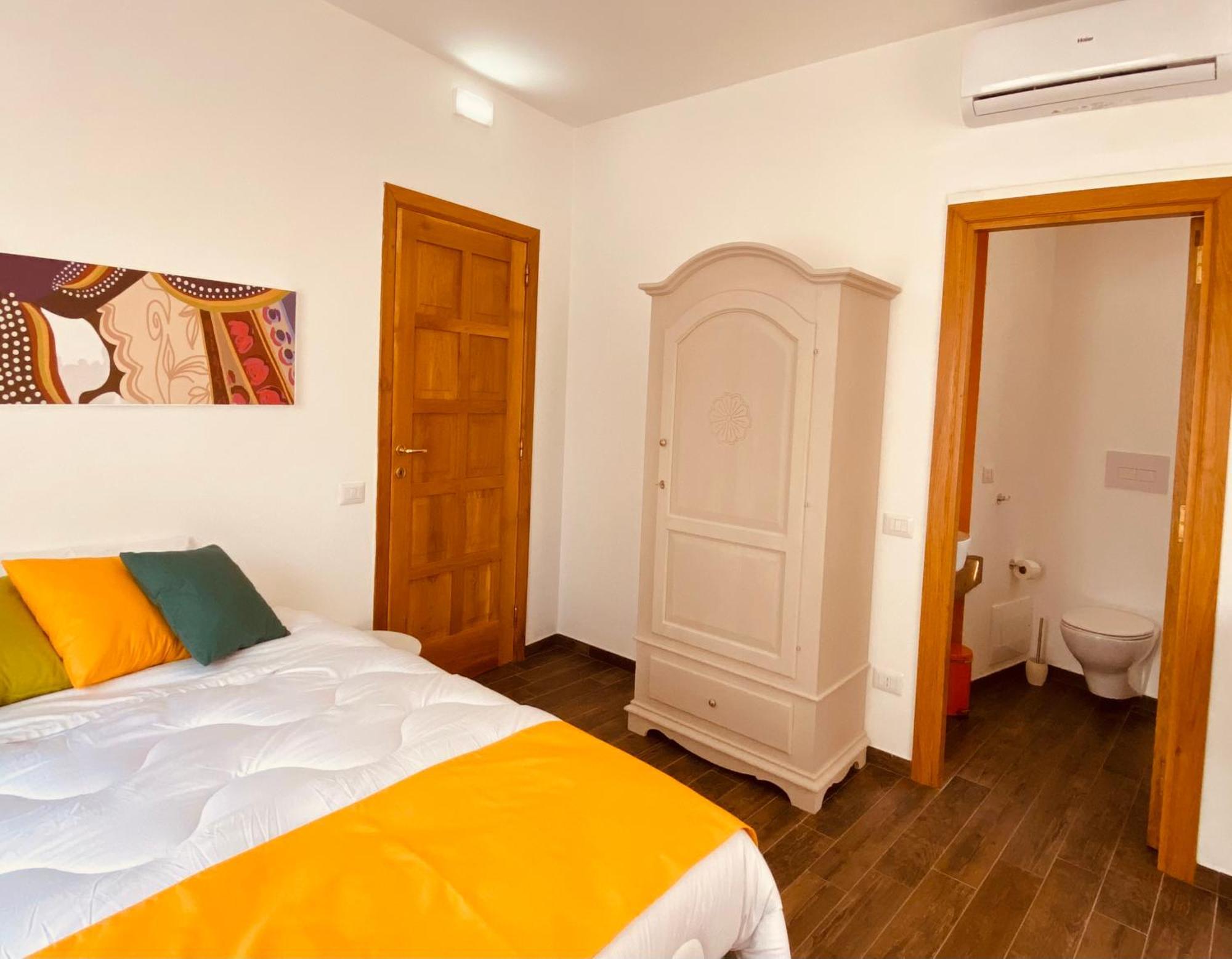 Carrales Guest House นูโอโร ภายนอก รูปภาพ