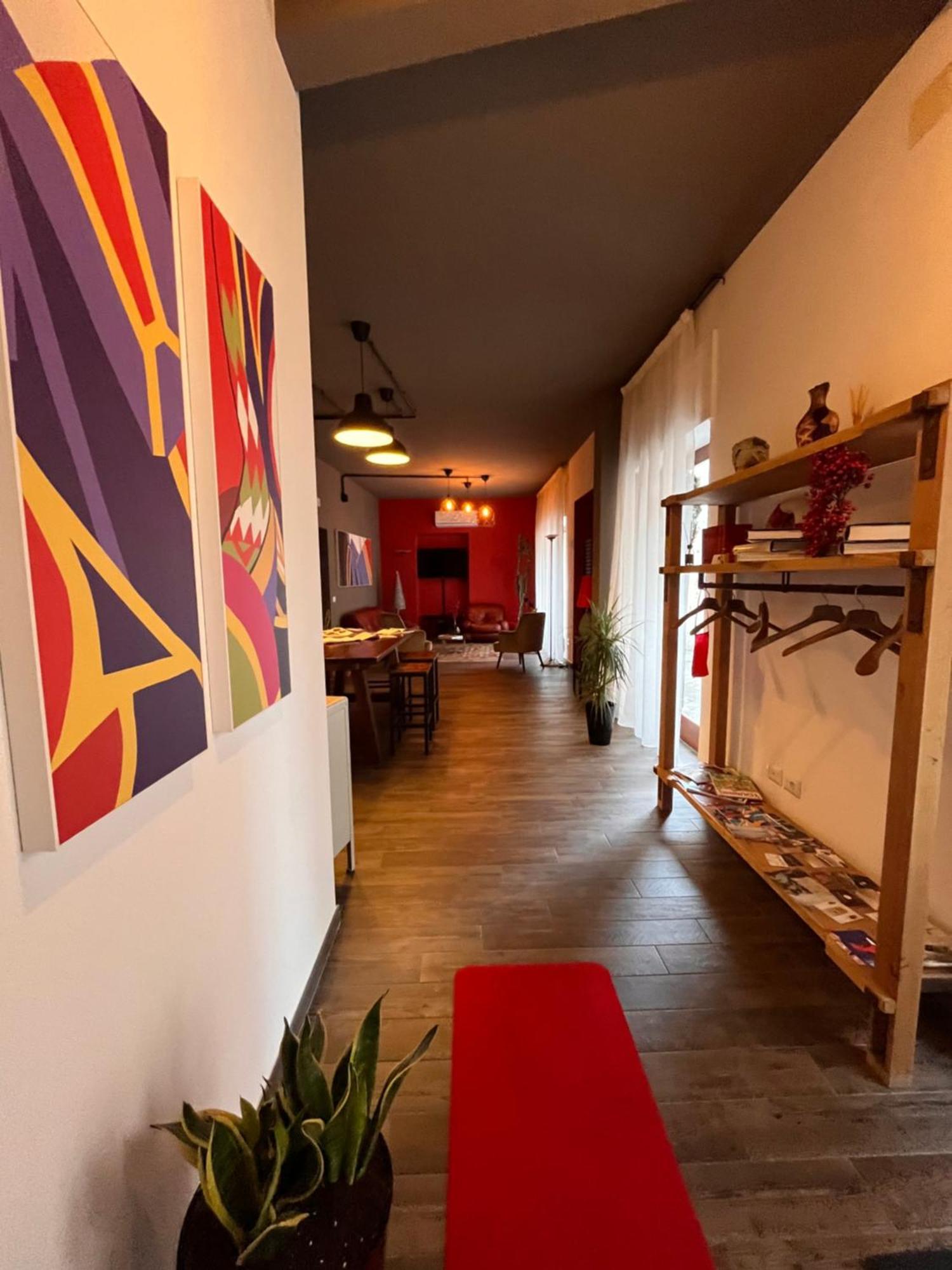 Carrales Guest House นูโอโร ภายนอก รูปภาพ